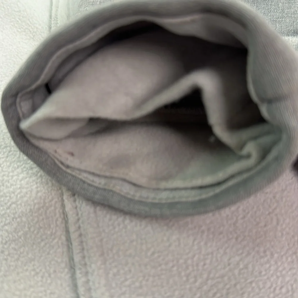 The North Face Softshell Grey/White Zippered Windwall Jacket Fall/Spring…
